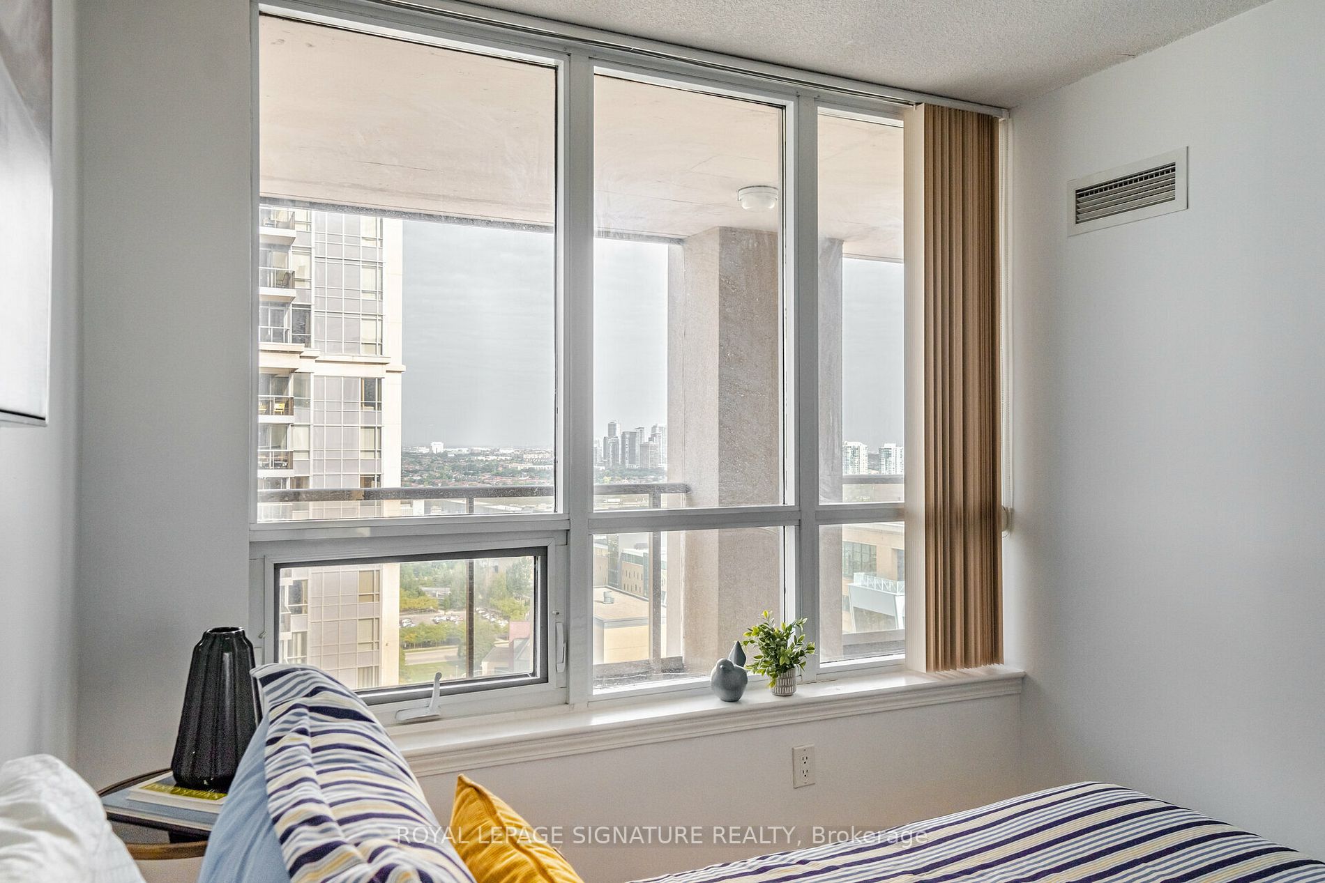 4080 Living Arts Dr, #2408