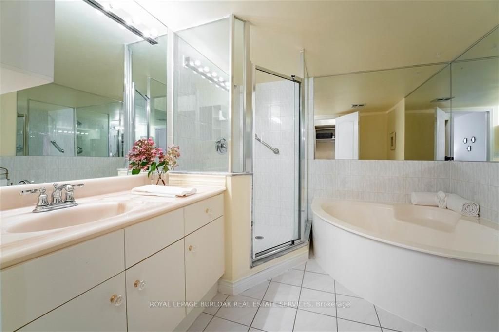 1276 Maple Crossing Boulevard, #1909