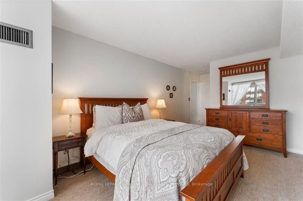1276 Maple Crossing Boulevard, #1909