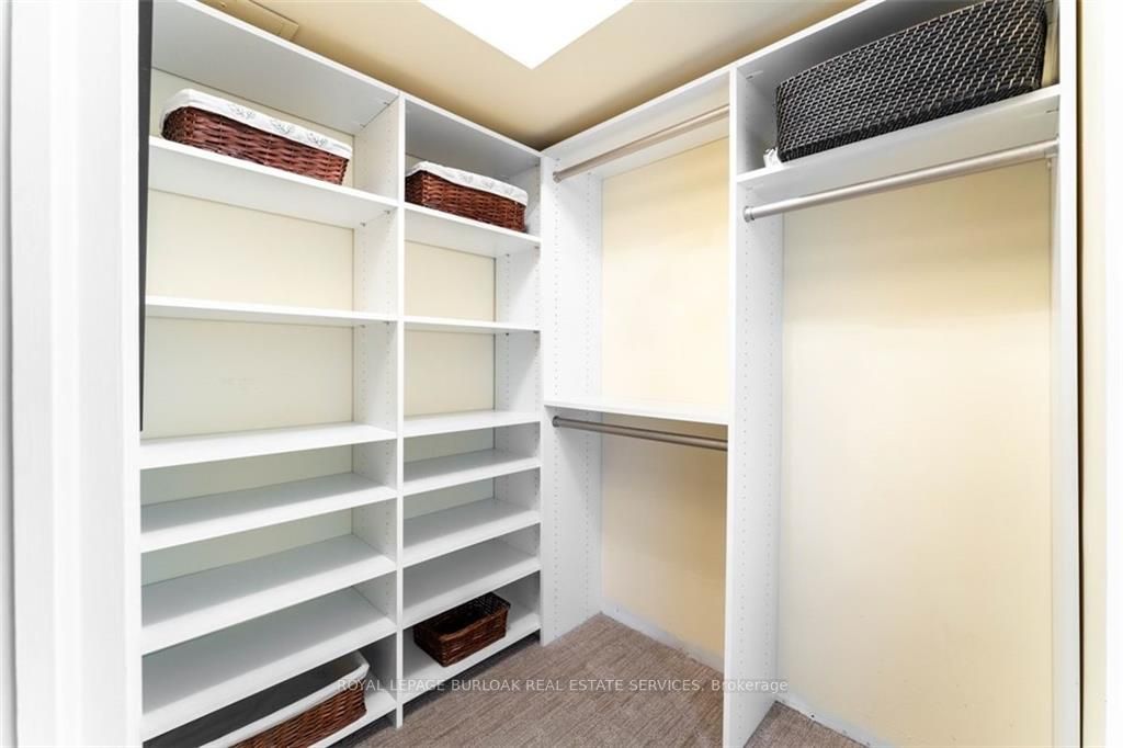 1276 Maple Crossing Boulevard, #1909