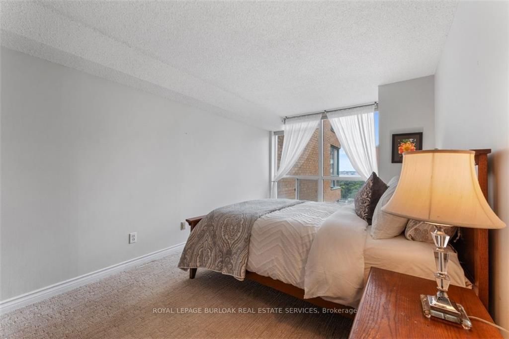 1276 Maple Crossing Boulevard, #1909
