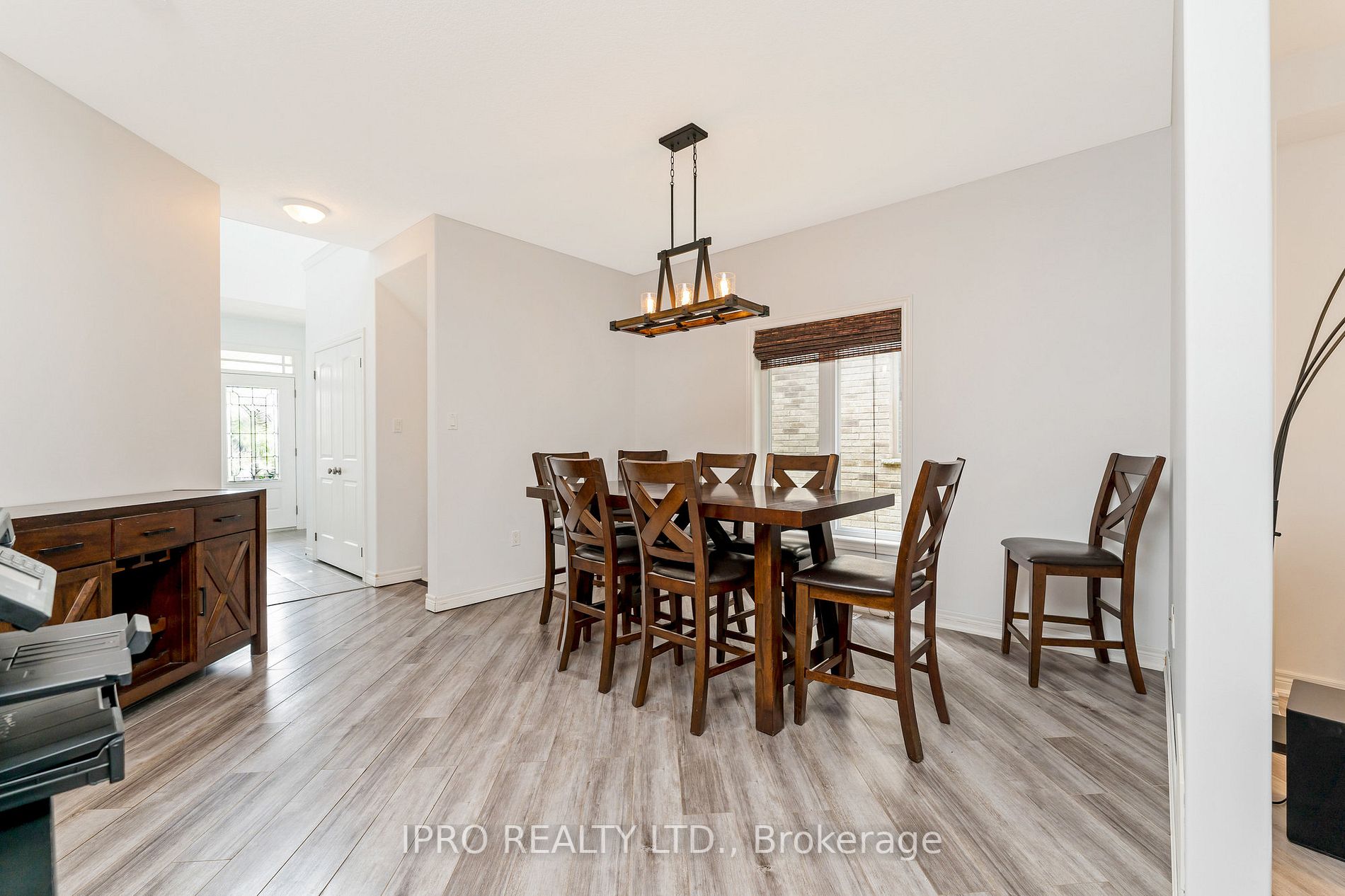 81 Wardlaw Avenue