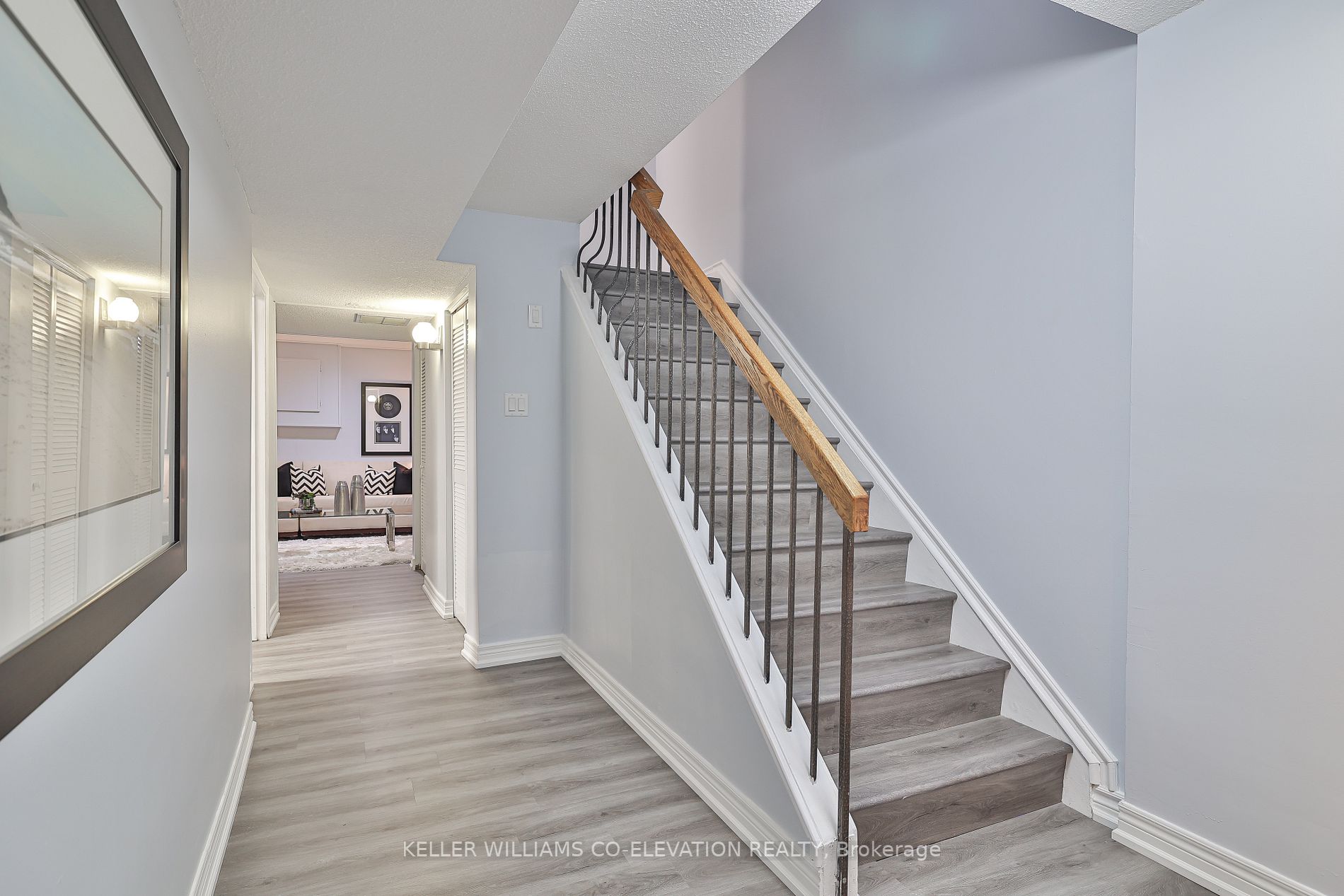 2120 Rathburn Rd E, #108