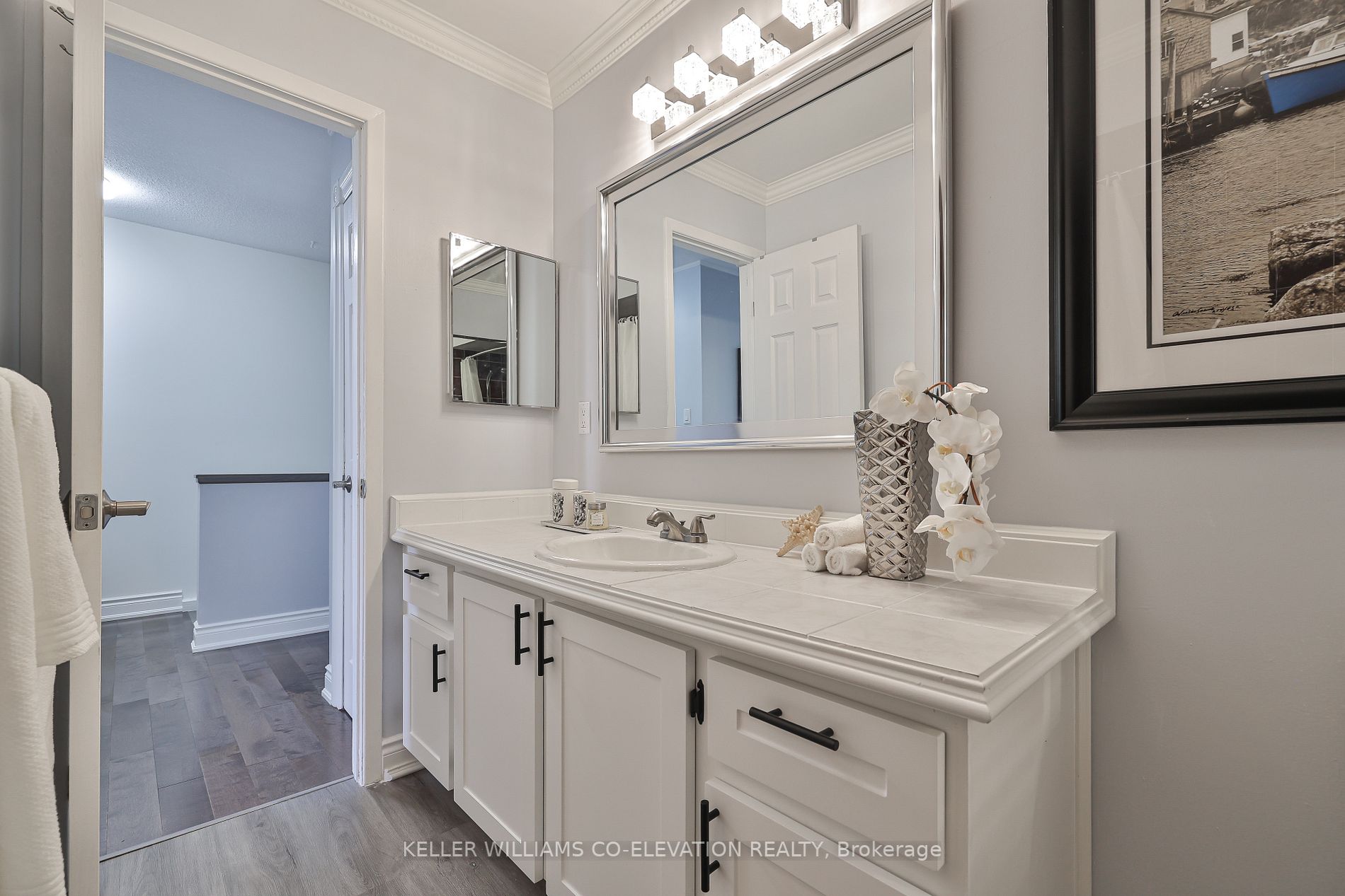 2120 Rathburn Rd E, #108