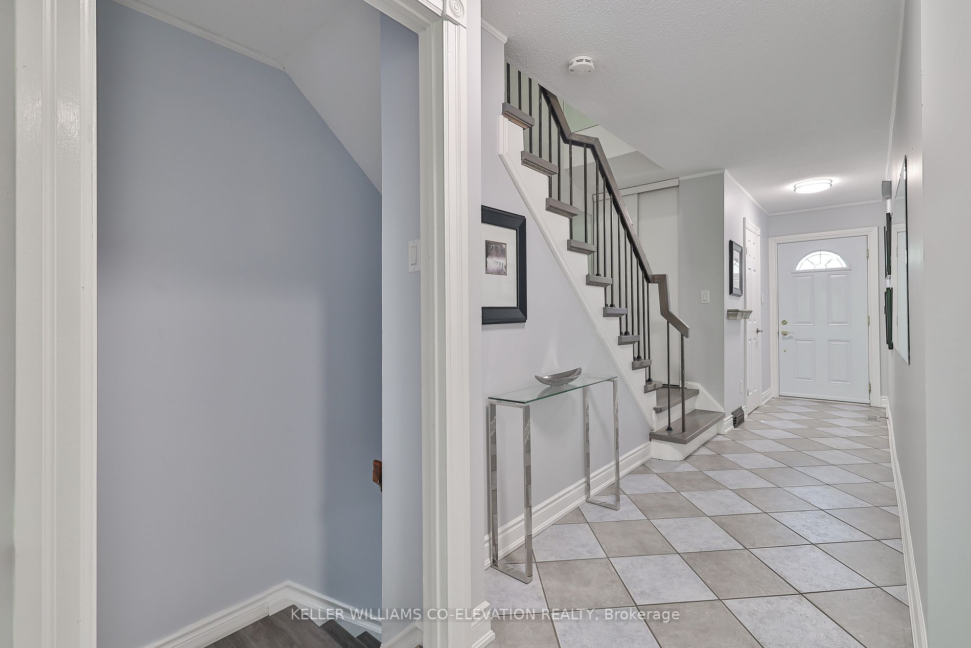 2120 Rathburn Rd E, #108