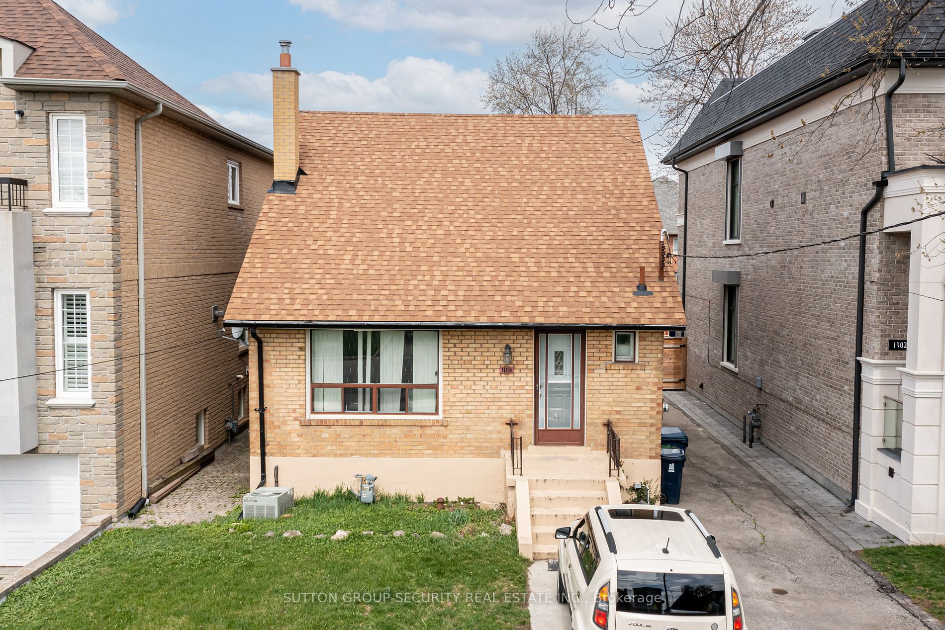 1104 Glengrove Ave