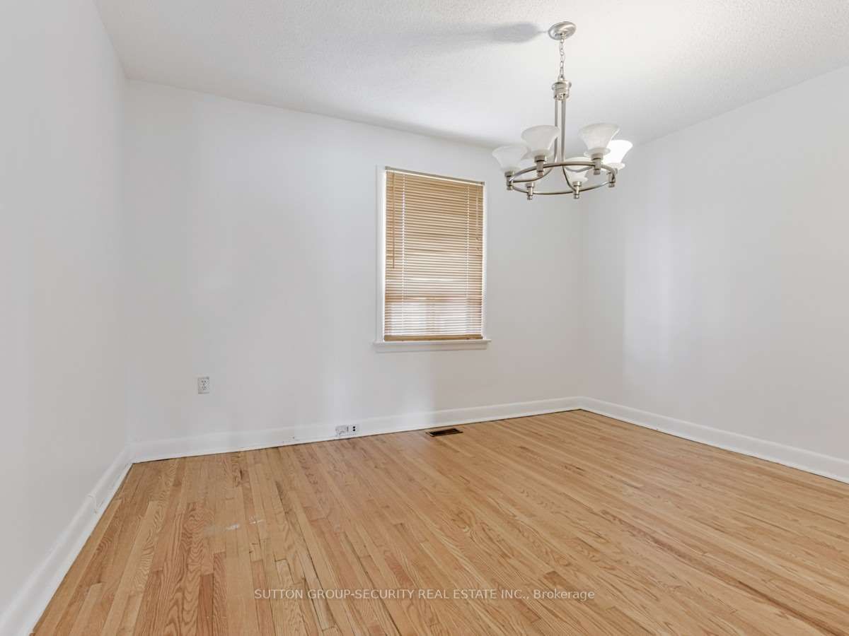 1104 Glengrove Ave