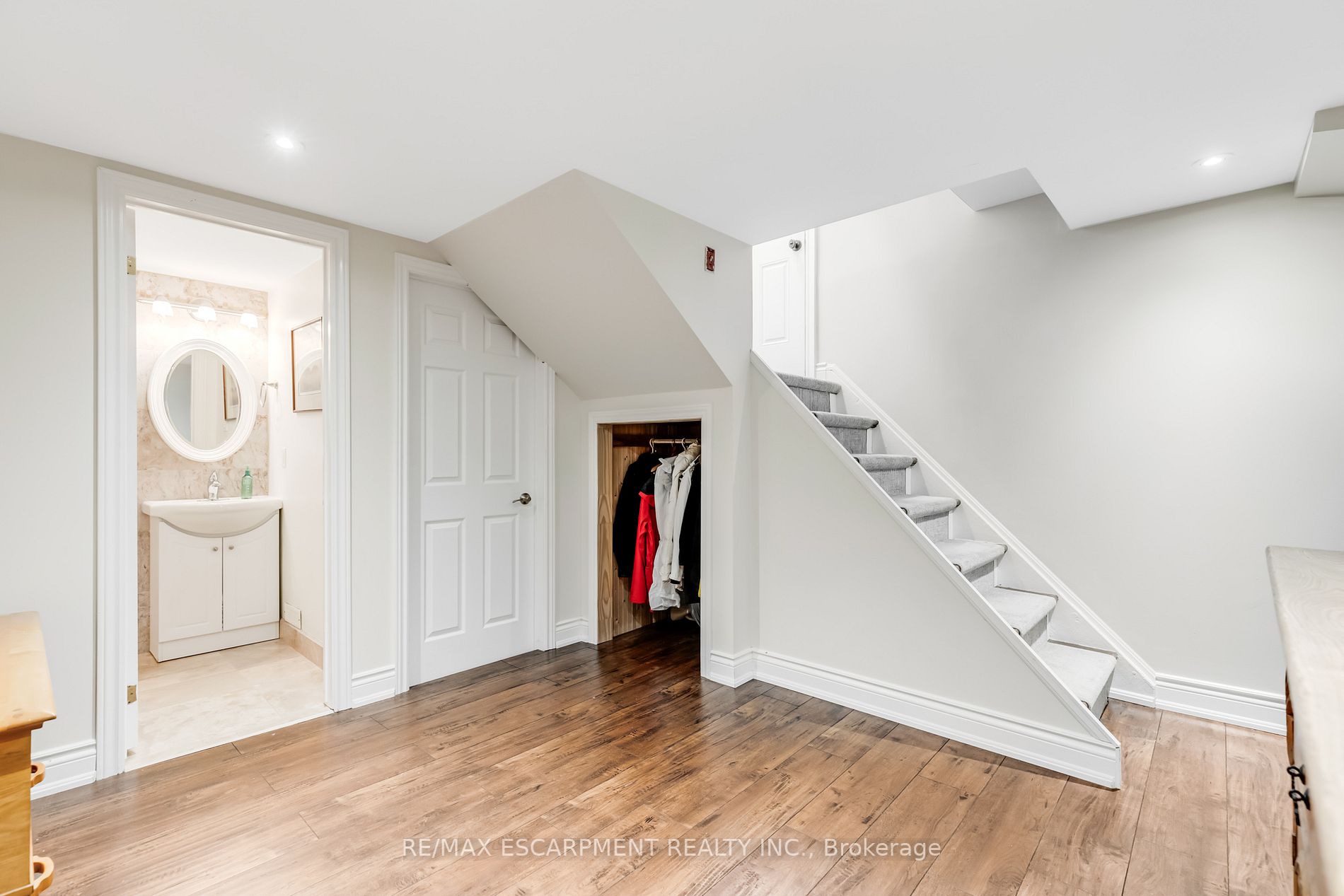 2233 Courtland Dr