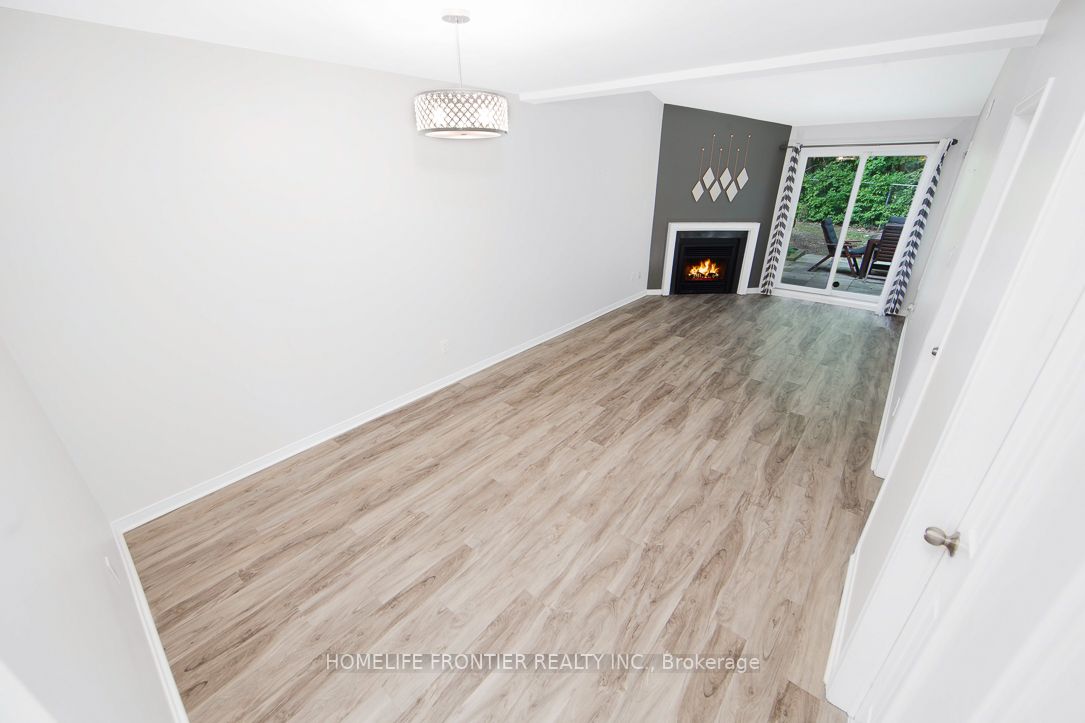 2110 Cleaver Ave, #121