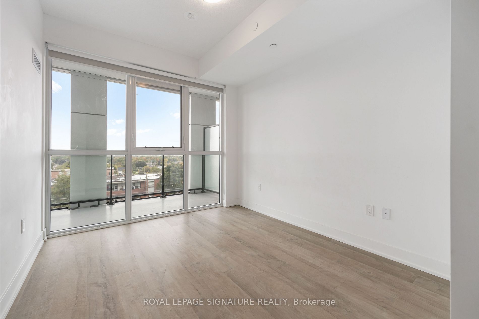 50 George Butchart Dr, #525