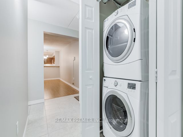 1380 Main St E, #112