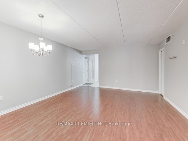 1380 Main St E, #112