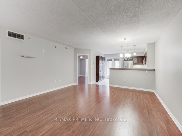 1380 Main St E, #112