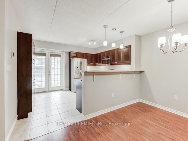 1380 Main St E, #112