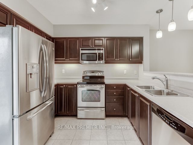1380 Main St E, #112