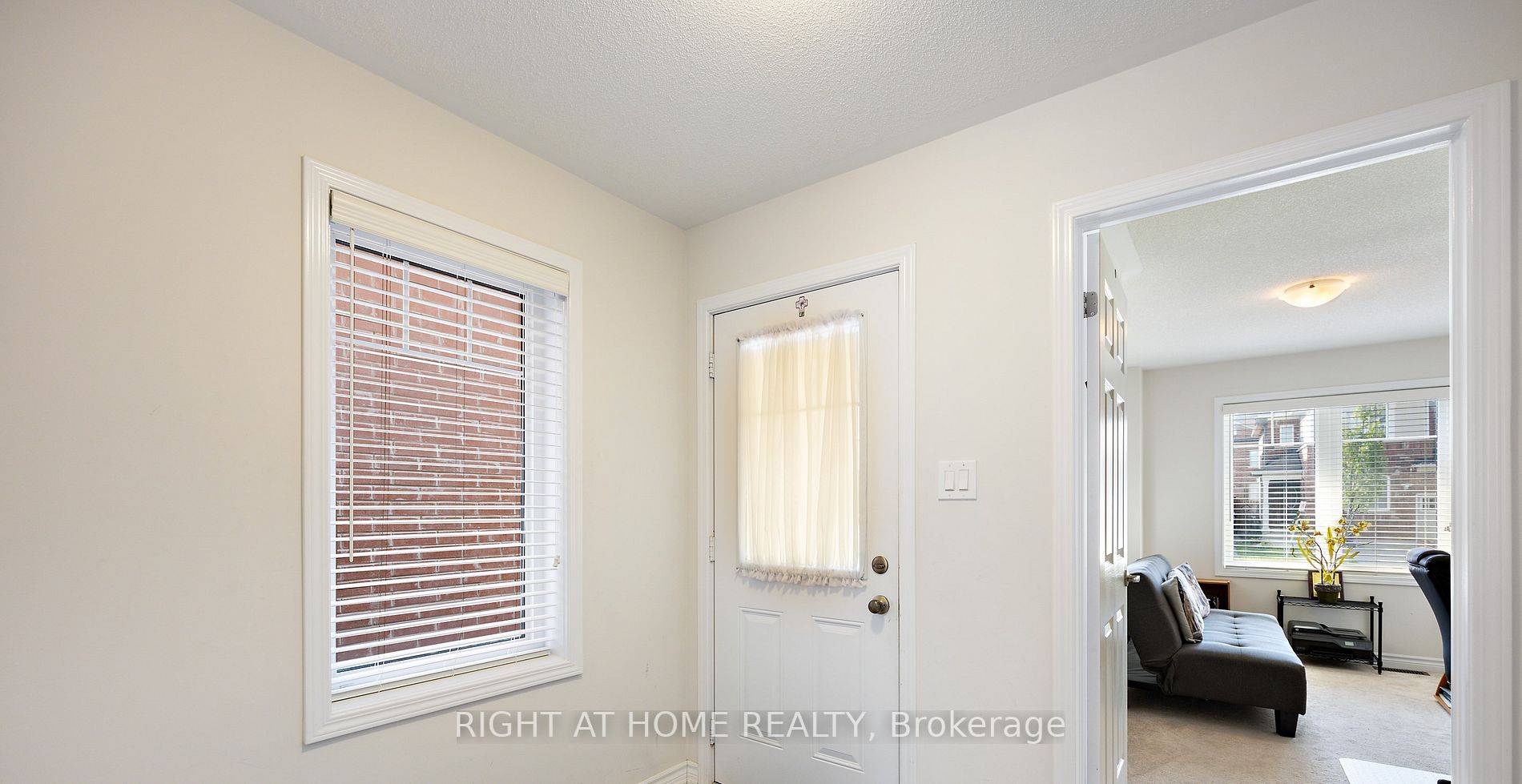 93 Enford Cres