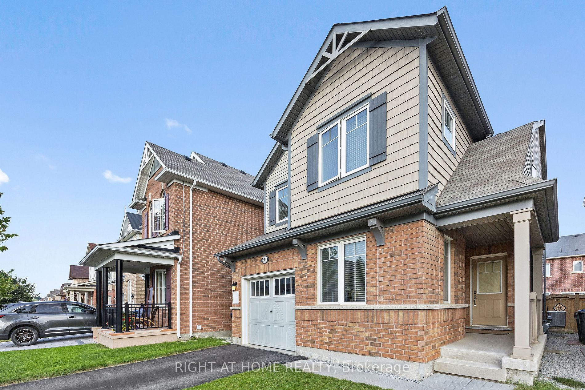 93 Enford Cres