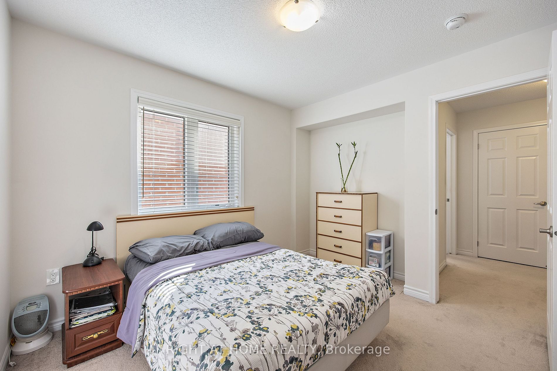 93 Enford Cres
