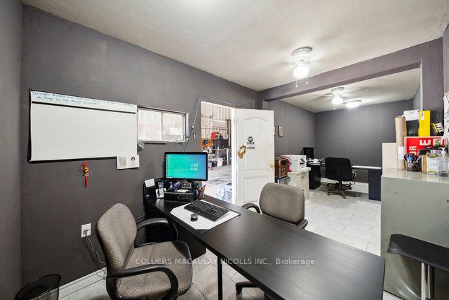74 Healey Rd