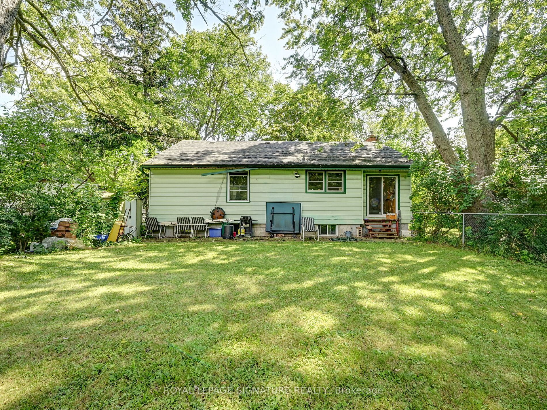 2287 Glenwood School Drive