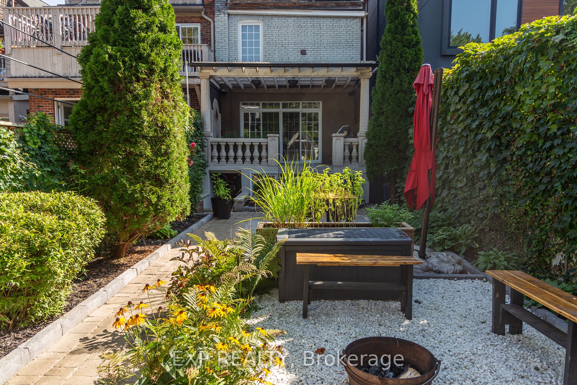 146 Mavety St