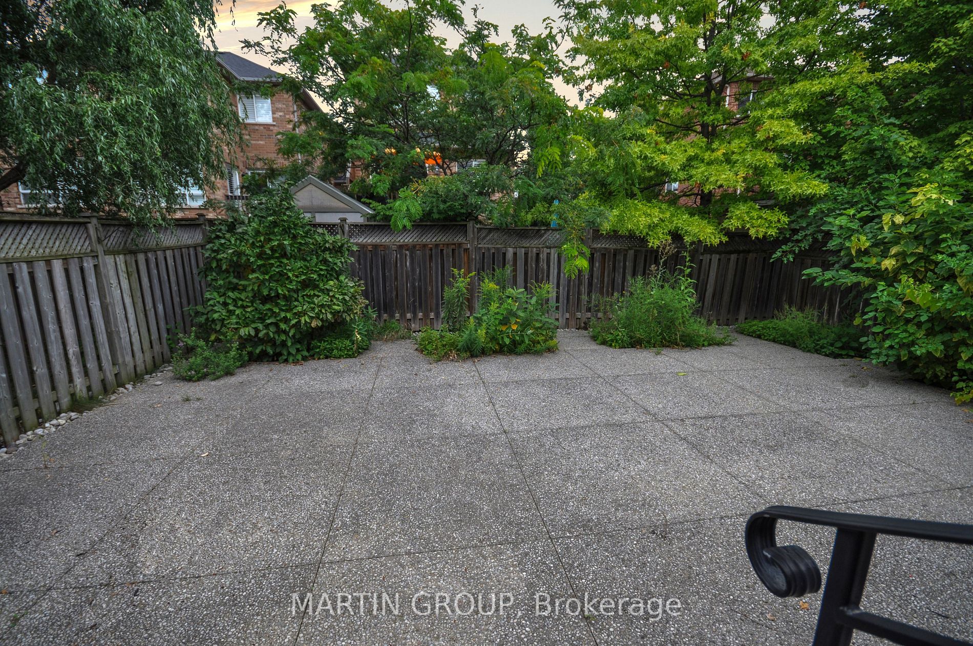 5629 Evelyn Lane