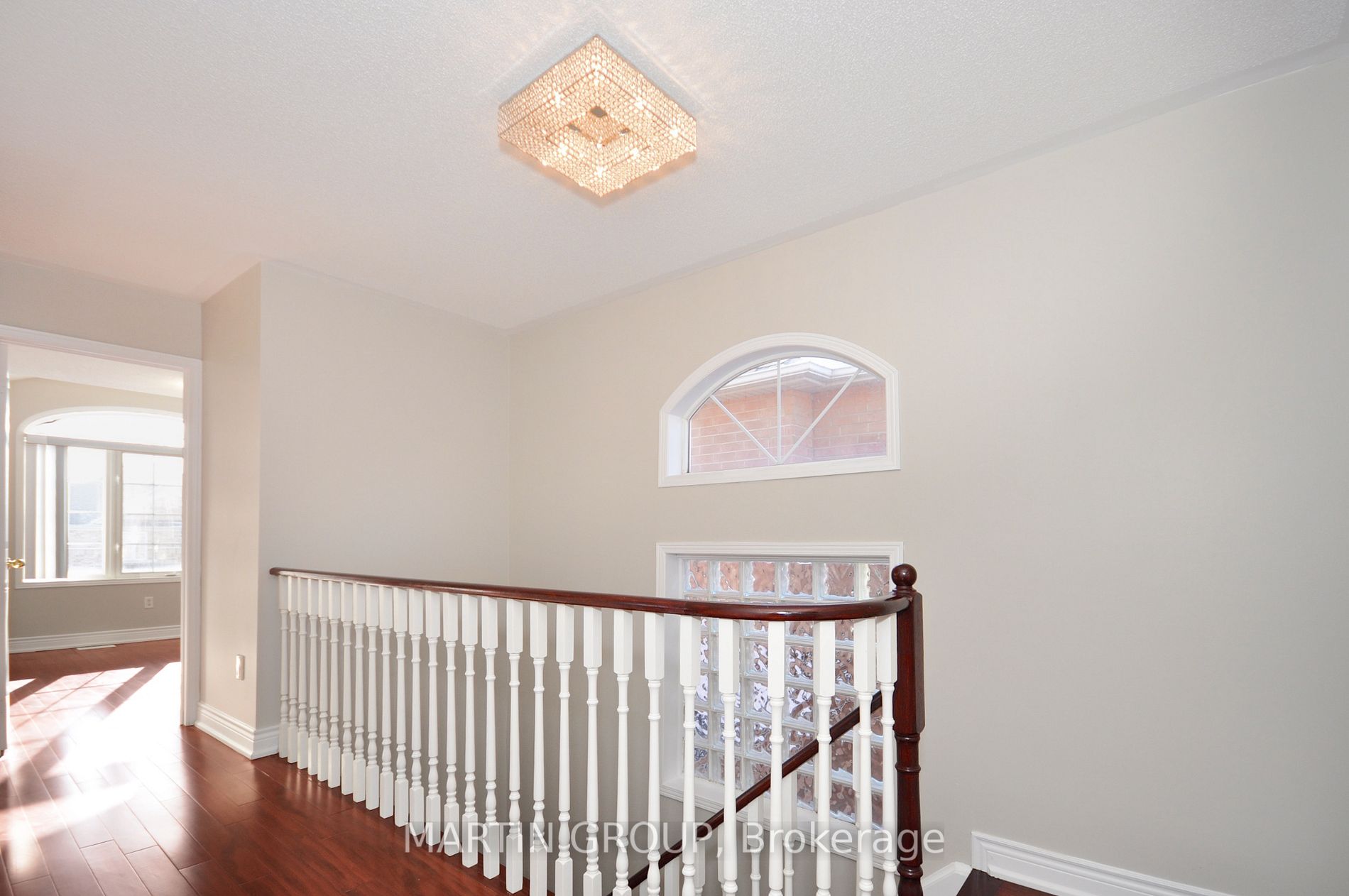 5629 Evelyn Lane