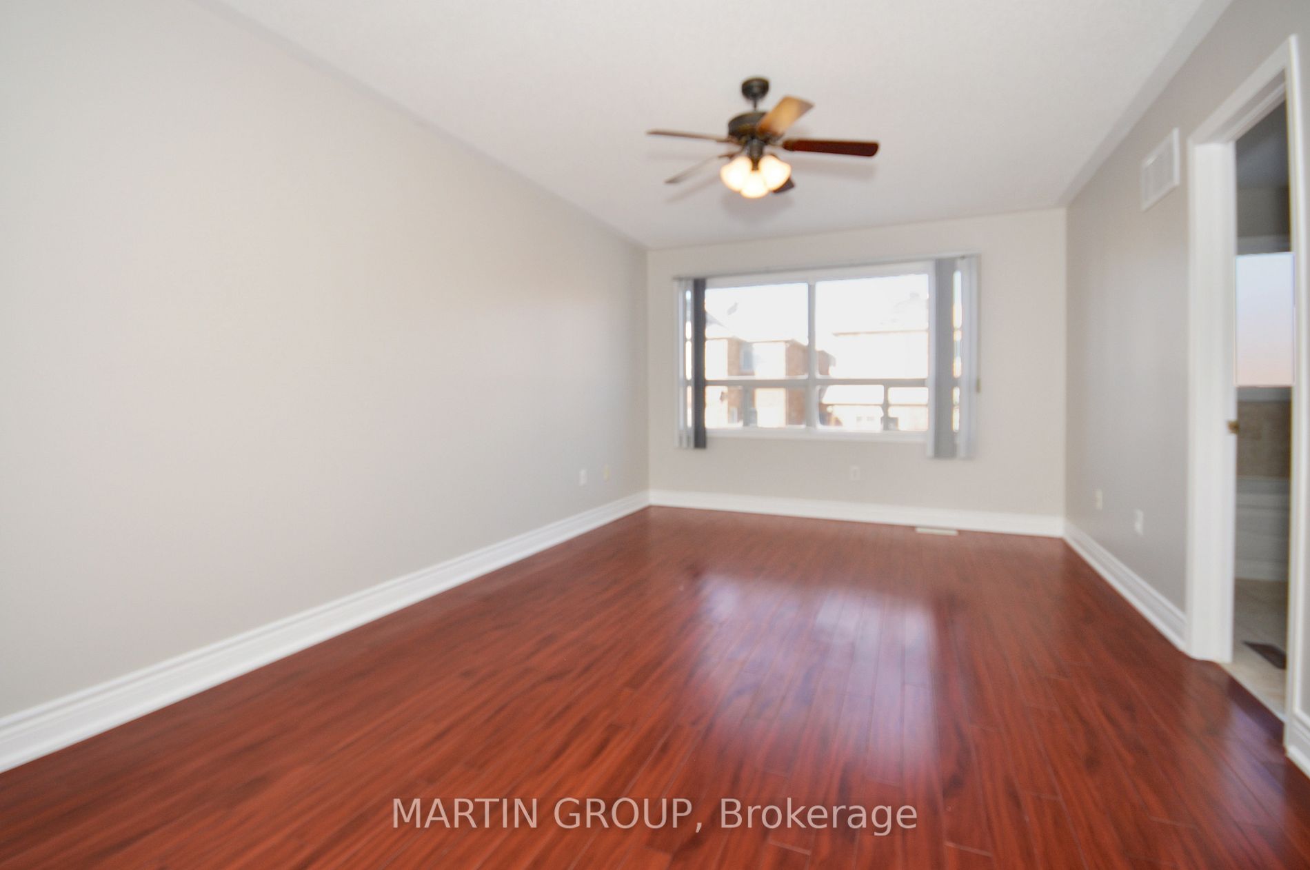 5629 Evelyn Lane