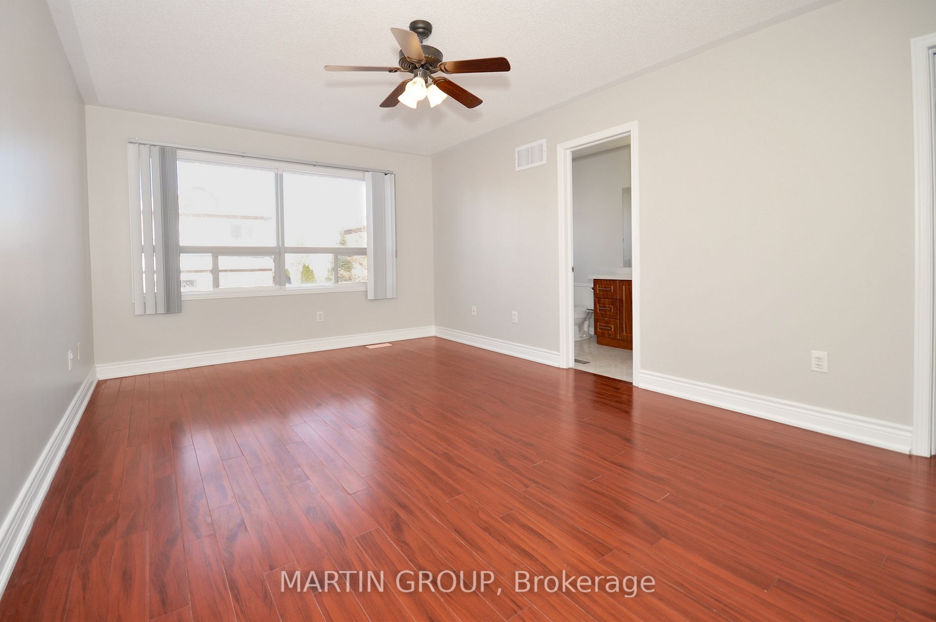 5629 Evelyn Lane