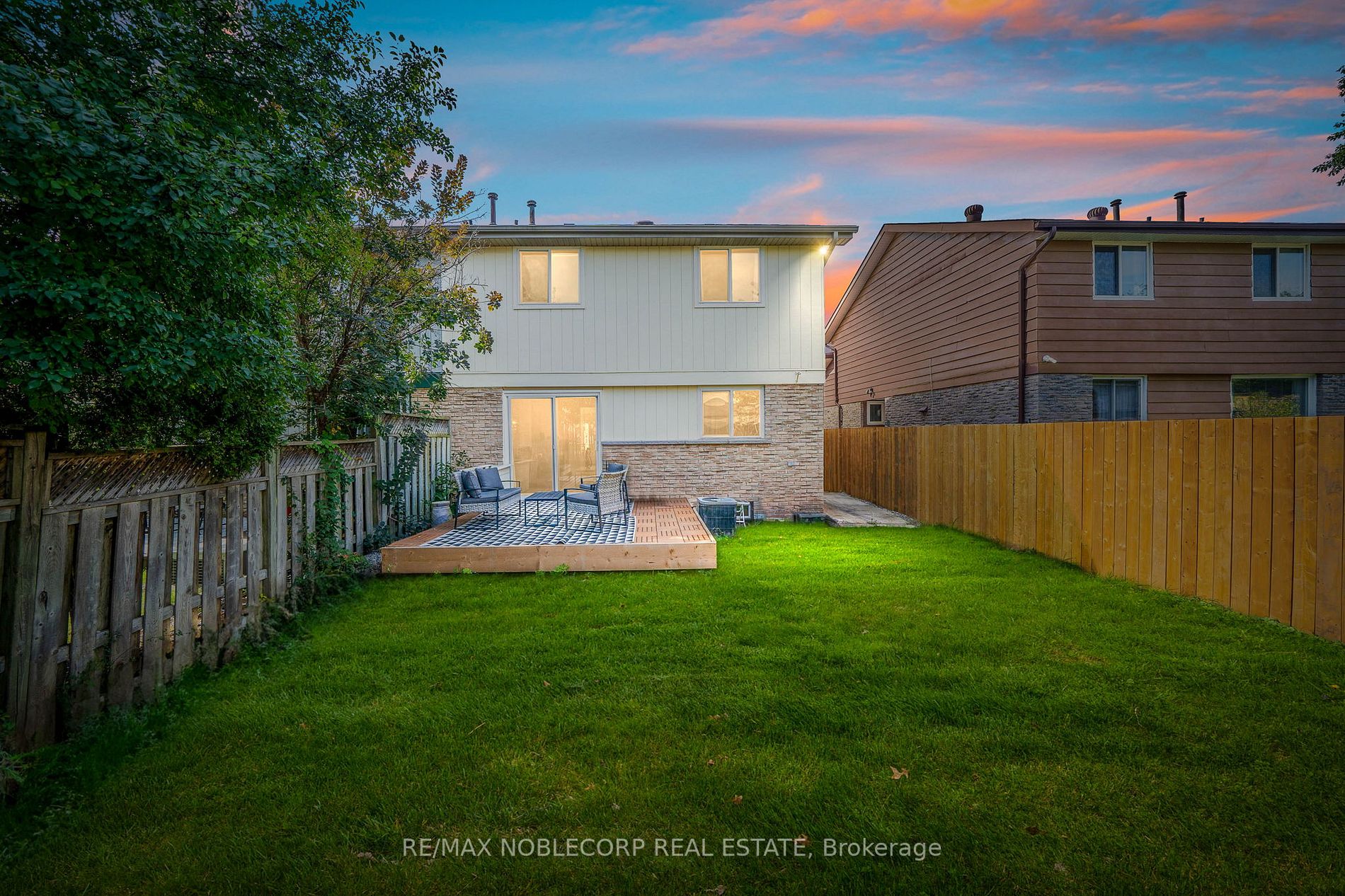 4271 Taffey Cres