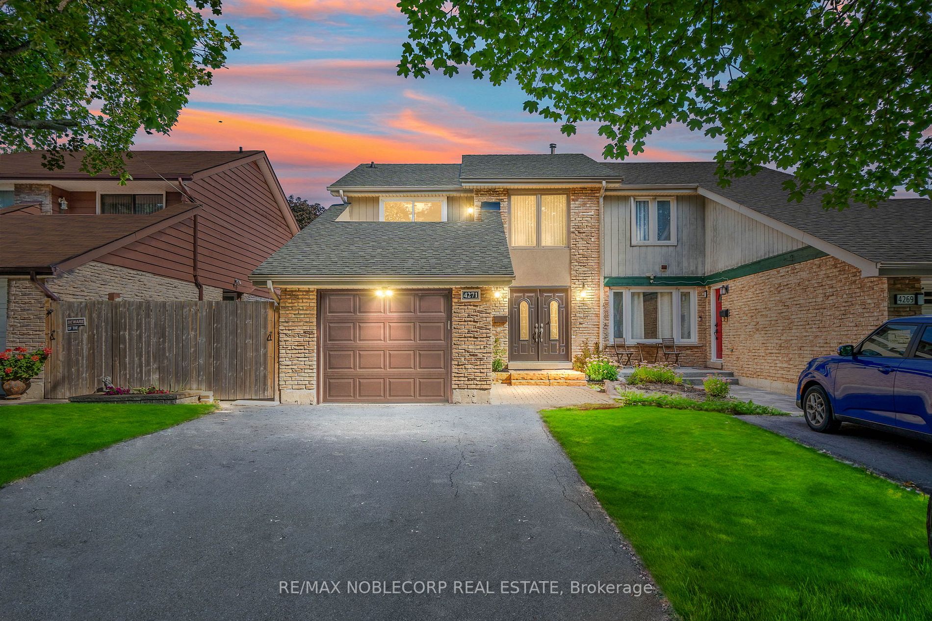 4271 Taffey Cres