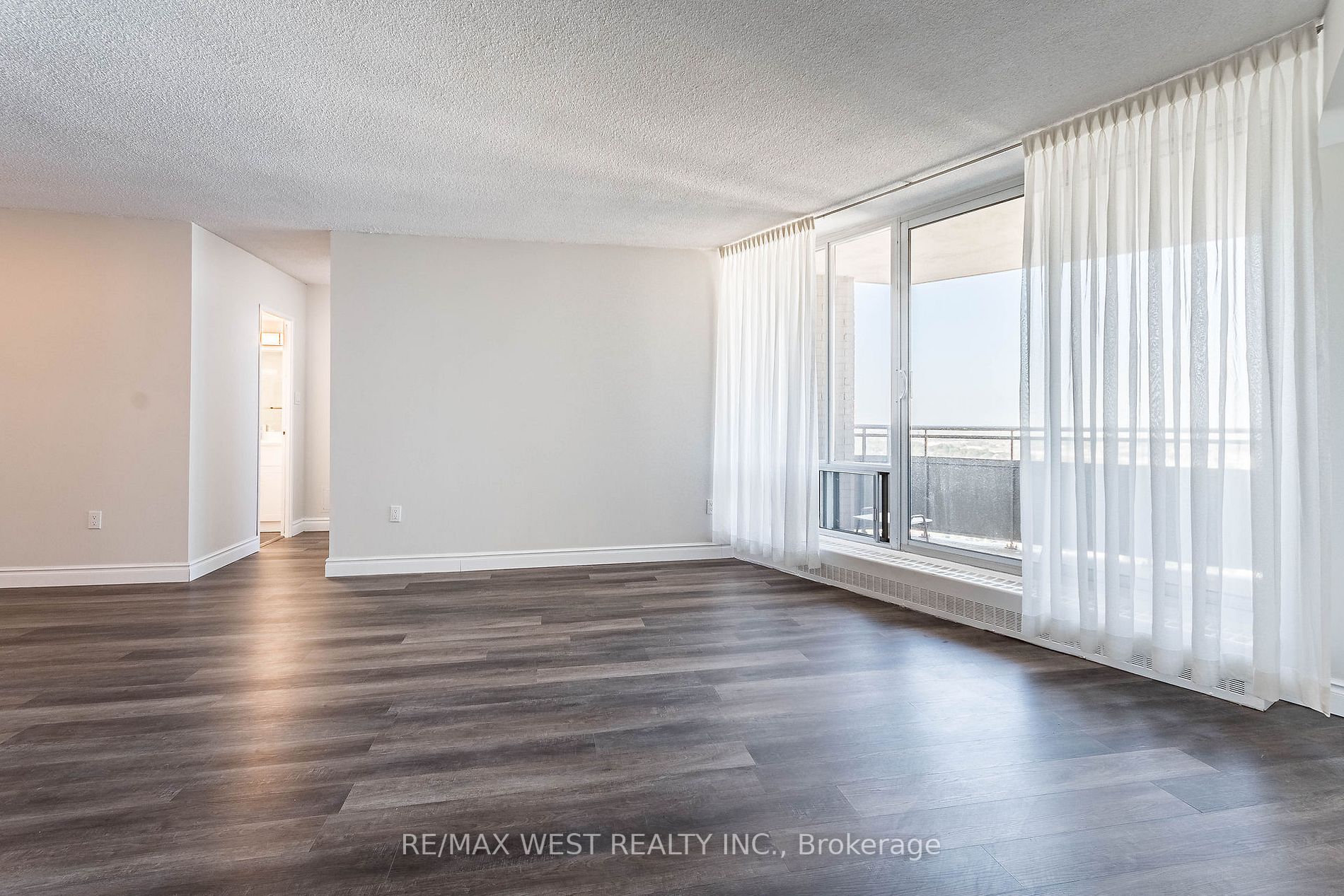 Listing W6811110 - Large Photo # 12