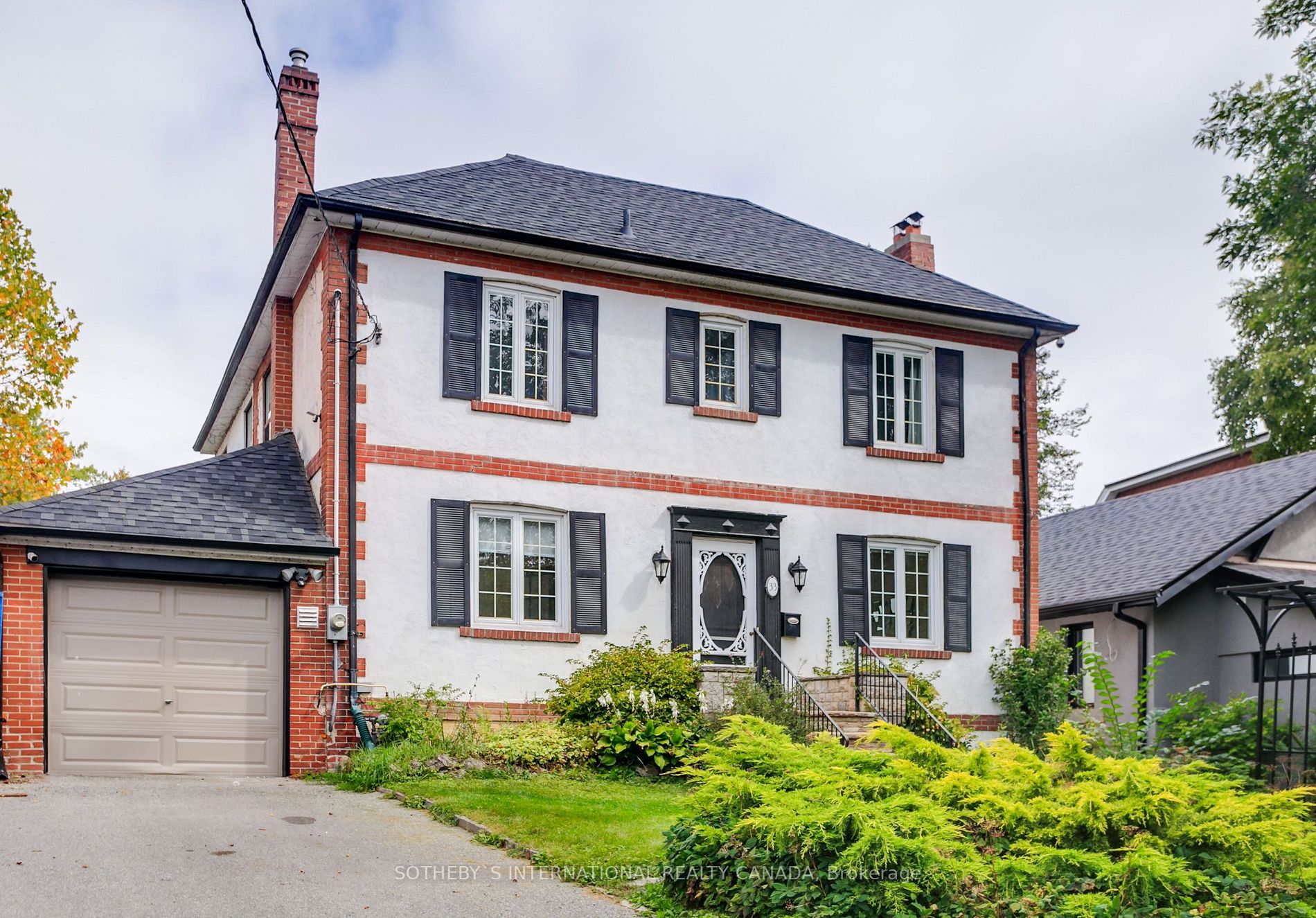 33 Superior Ave