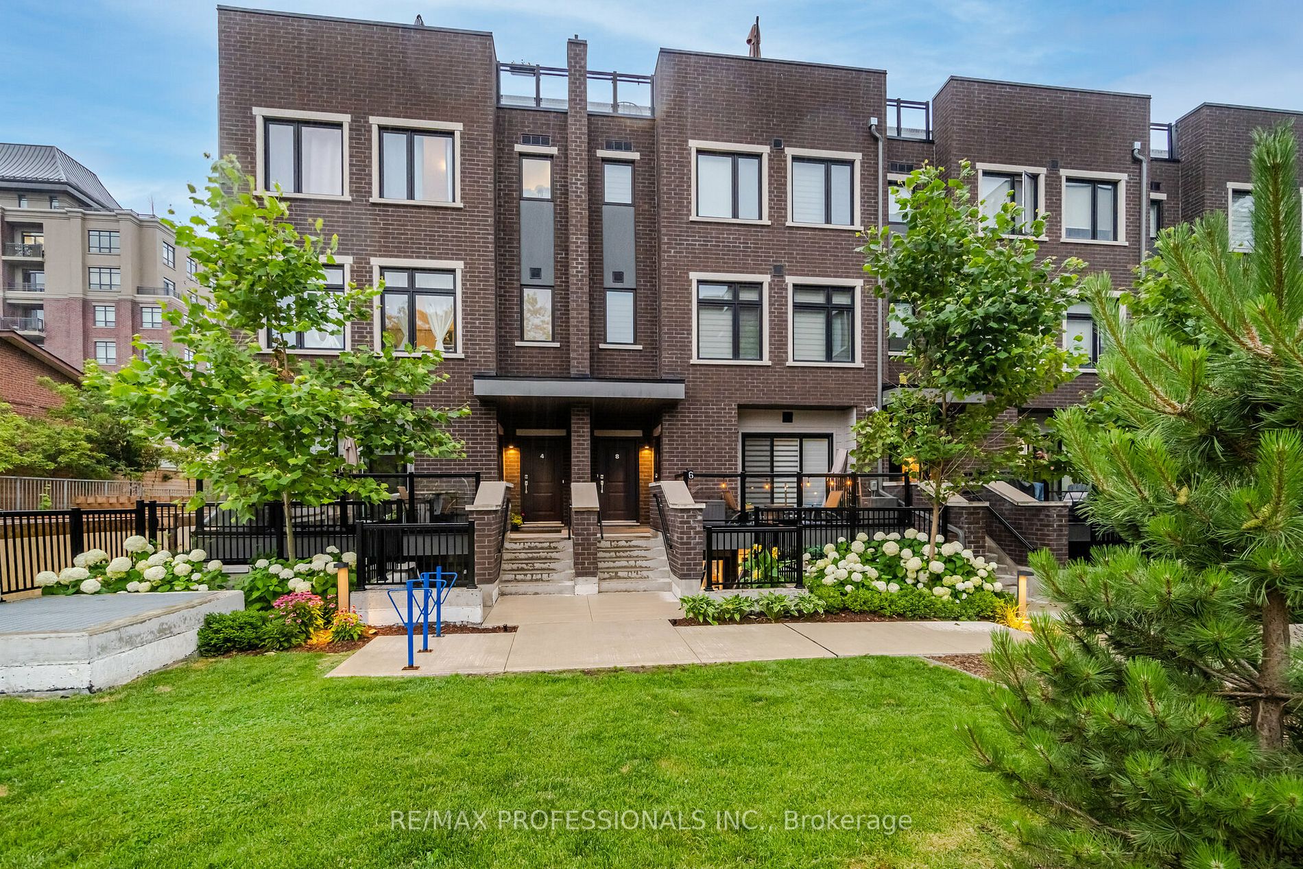 66 Long Branch Ave, #Th 5