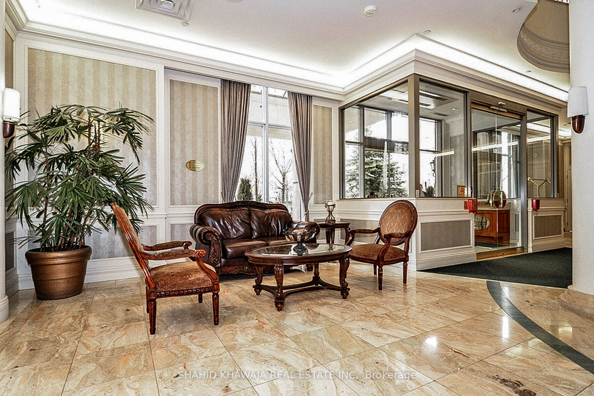 35 Kingsbridge Garden Circ, #1612