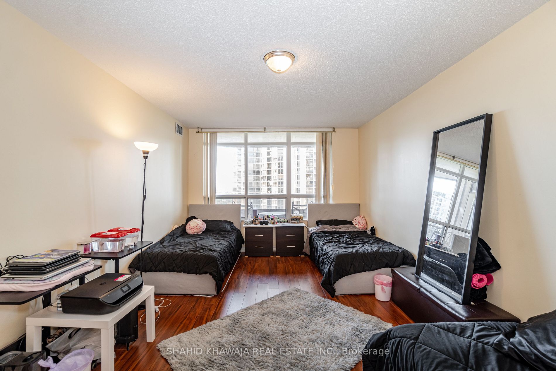 35 Kingsbridge Garden Circ, #1612