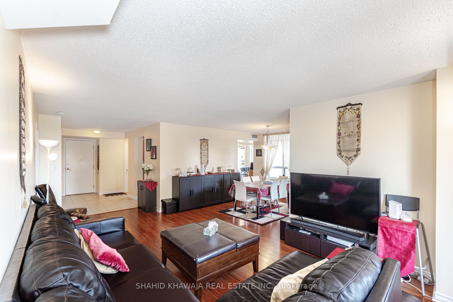 35 Kingsbridge Garden Circ, #1612