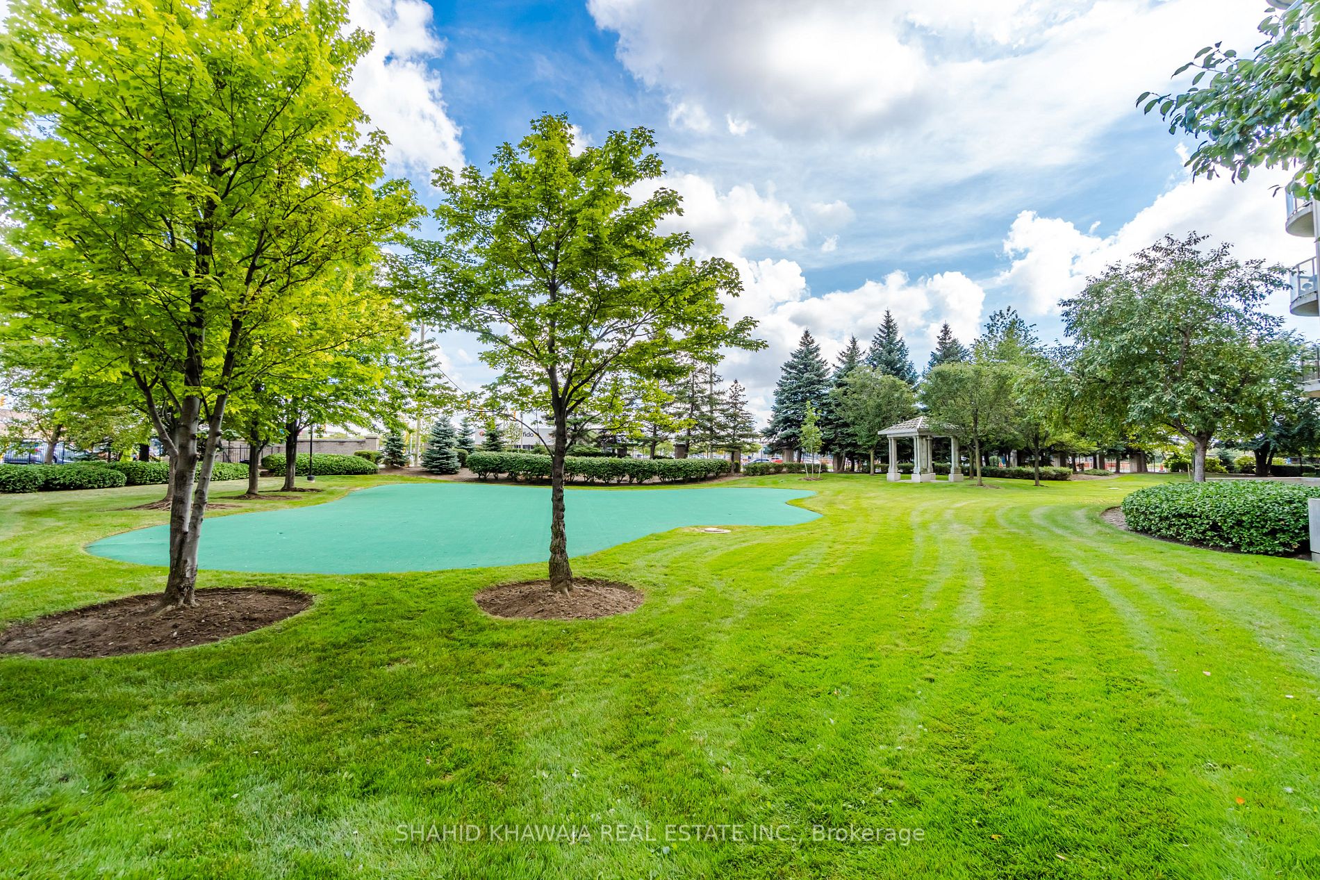 35 Kingsbridge Garden Circ, #1612