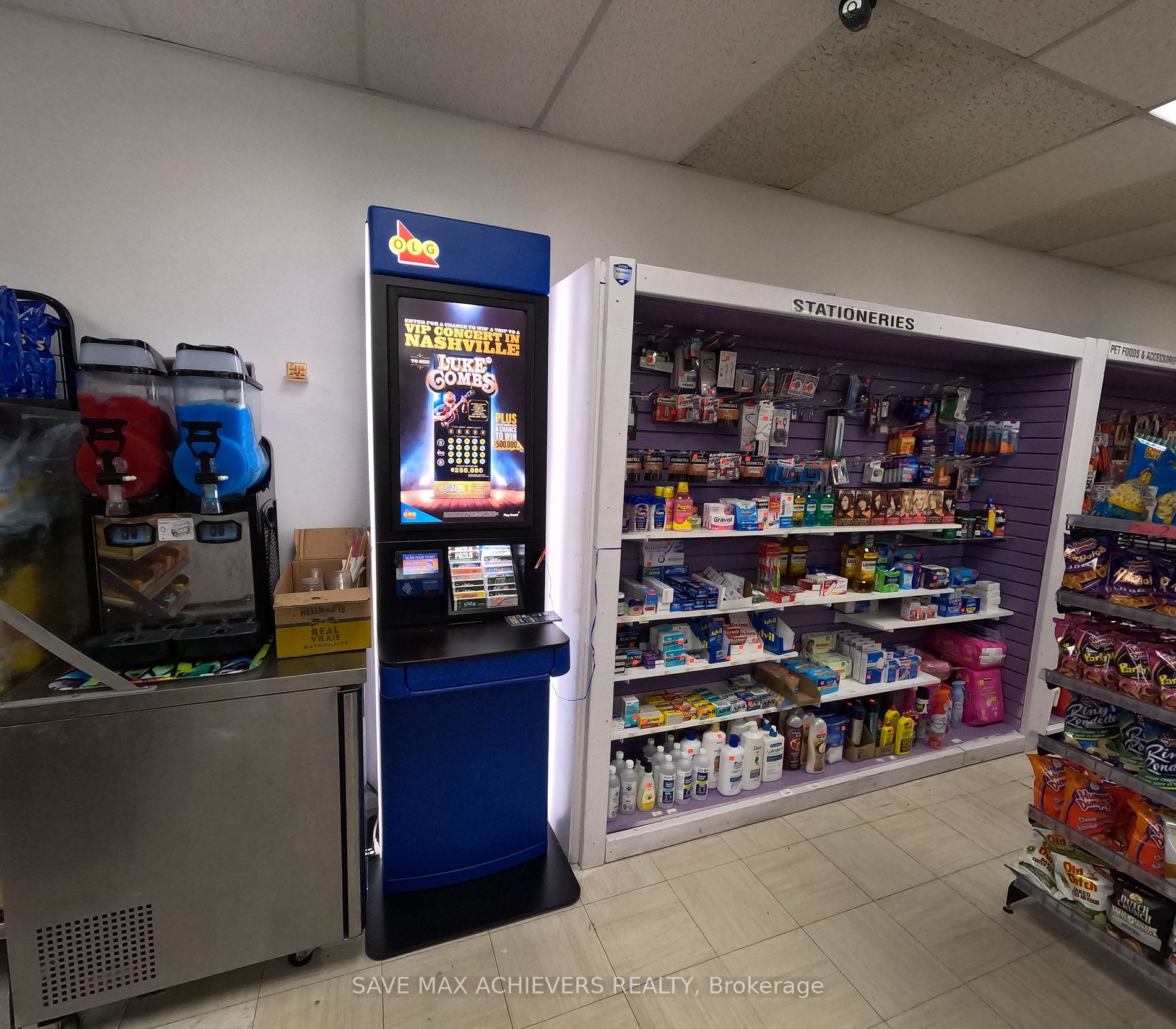 573 Maple Ave, ##3