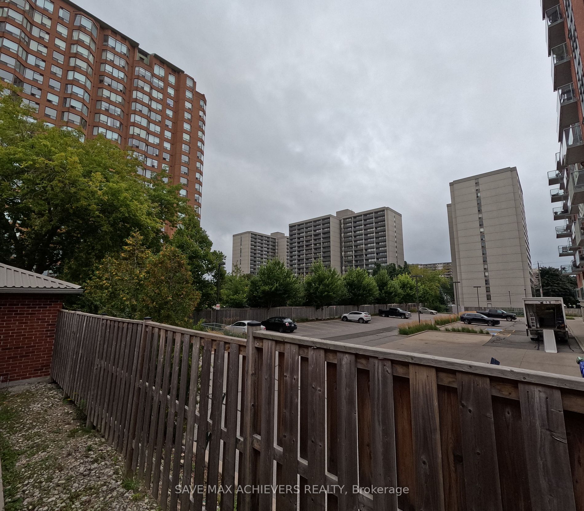 573 Maple Ave, ##3