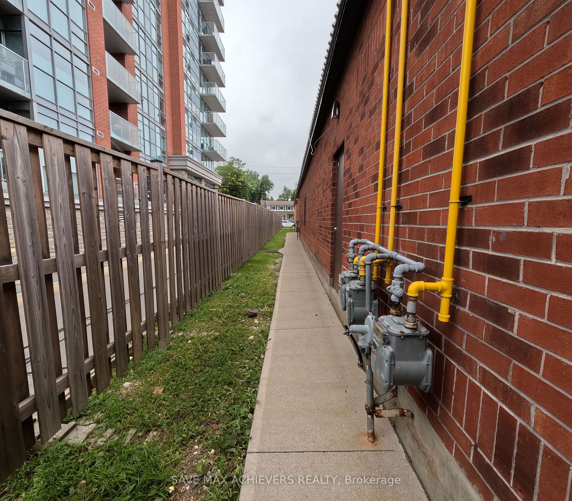 573 Maple Ave, ##3