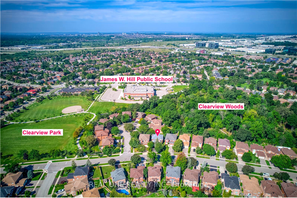 1276 Sir David Dr, Oakville