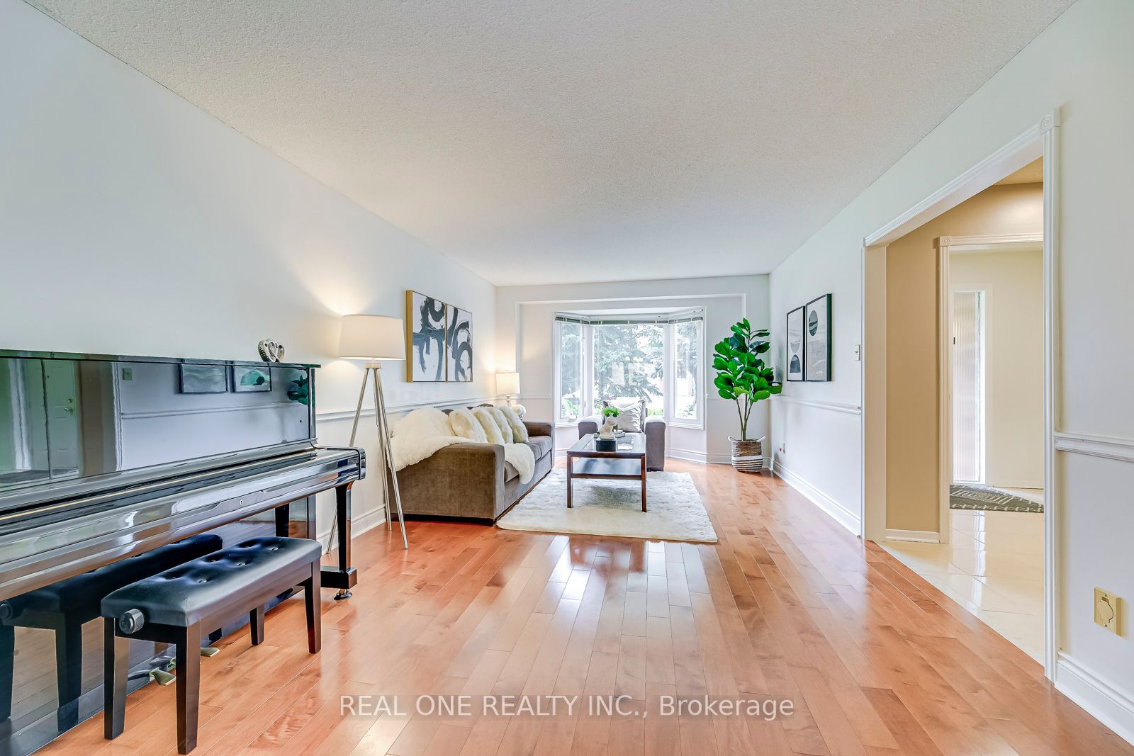 1276 Sir David Drive