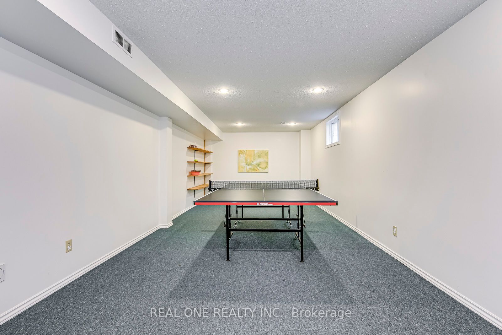 1276 Sir David Drive