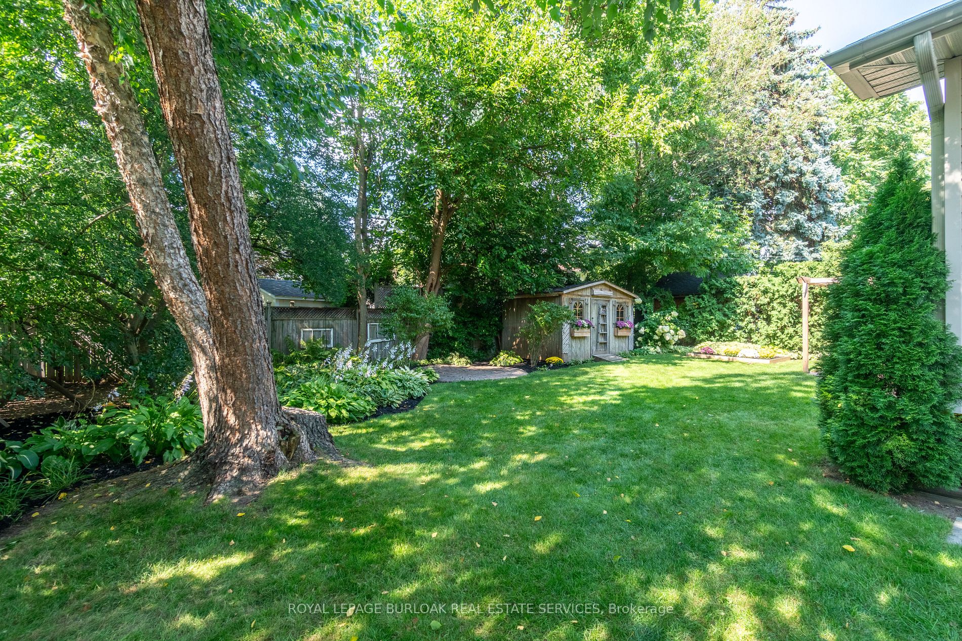 2113 Gary Cres, Burlington