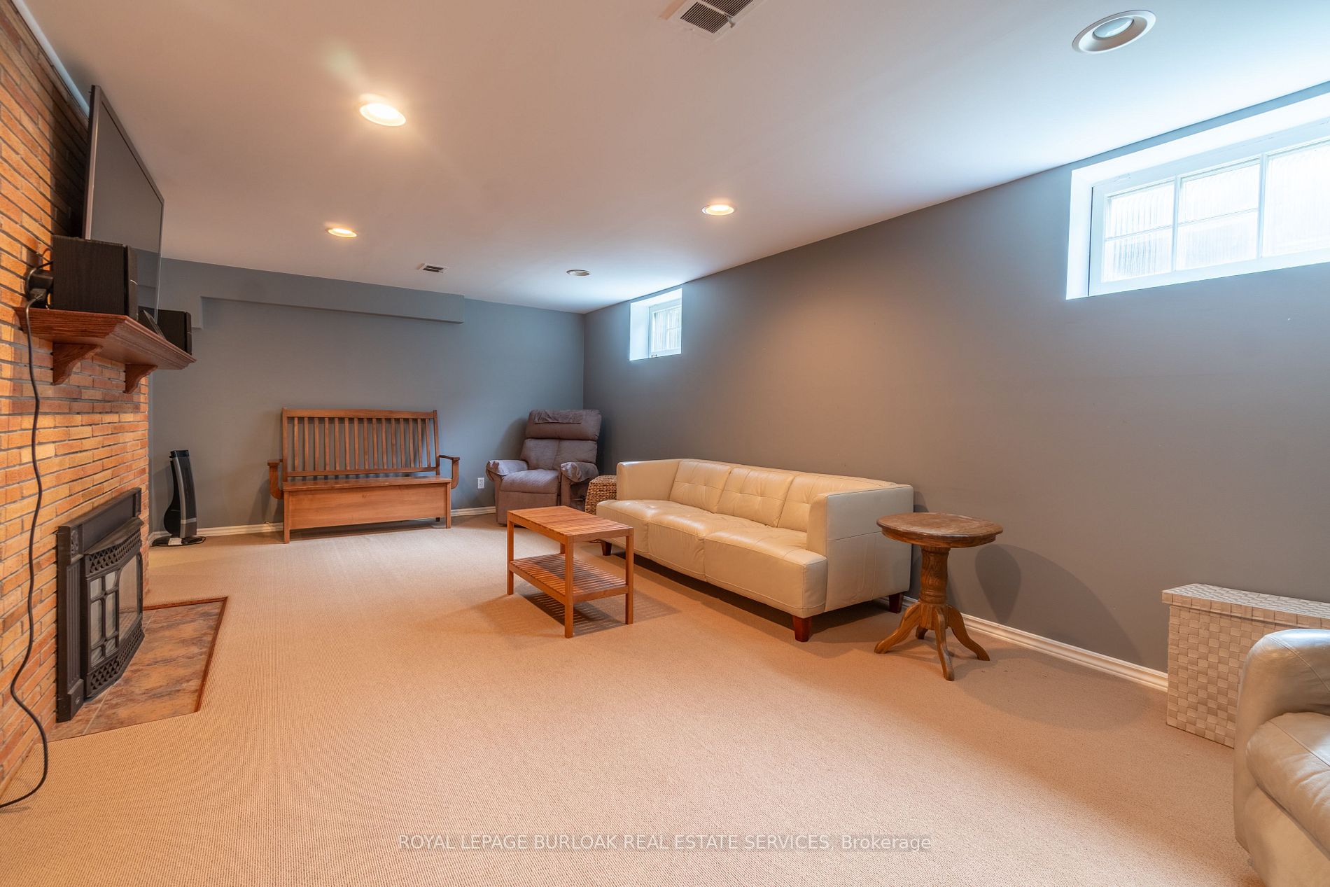 2113 Gary Cres, Burlington