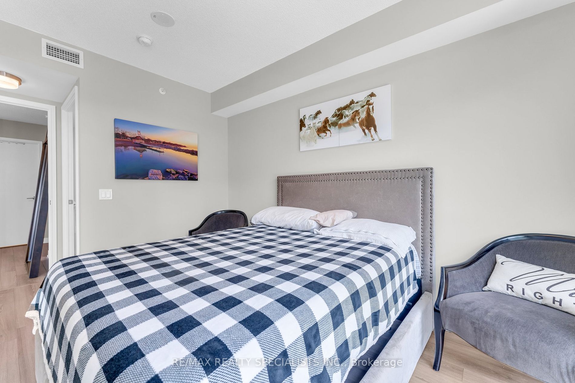 20 Thomas Riley Rd, #702