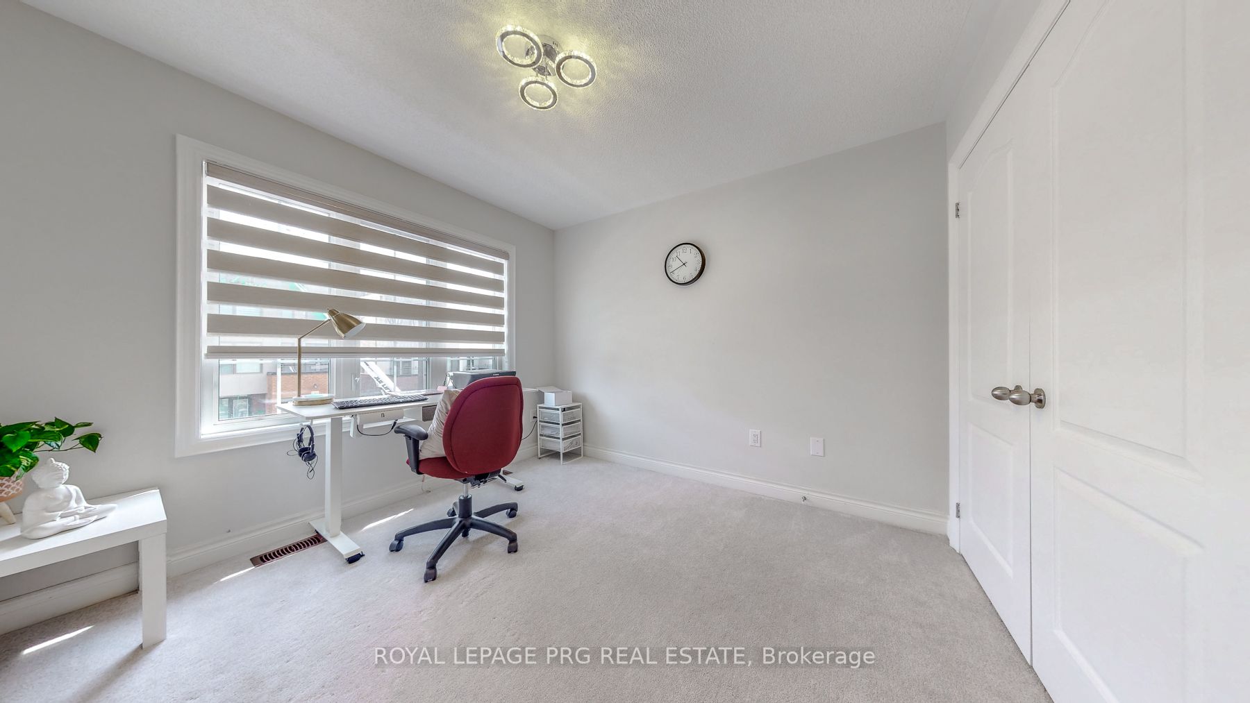 1298 Clarriage Crt E