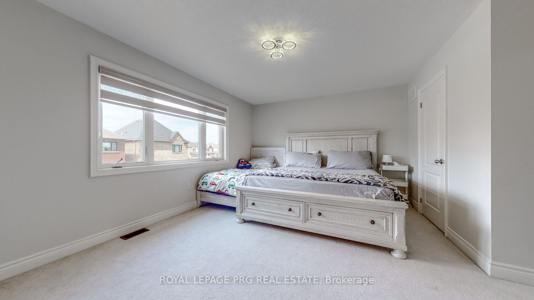 1298 Clarriage Crt E