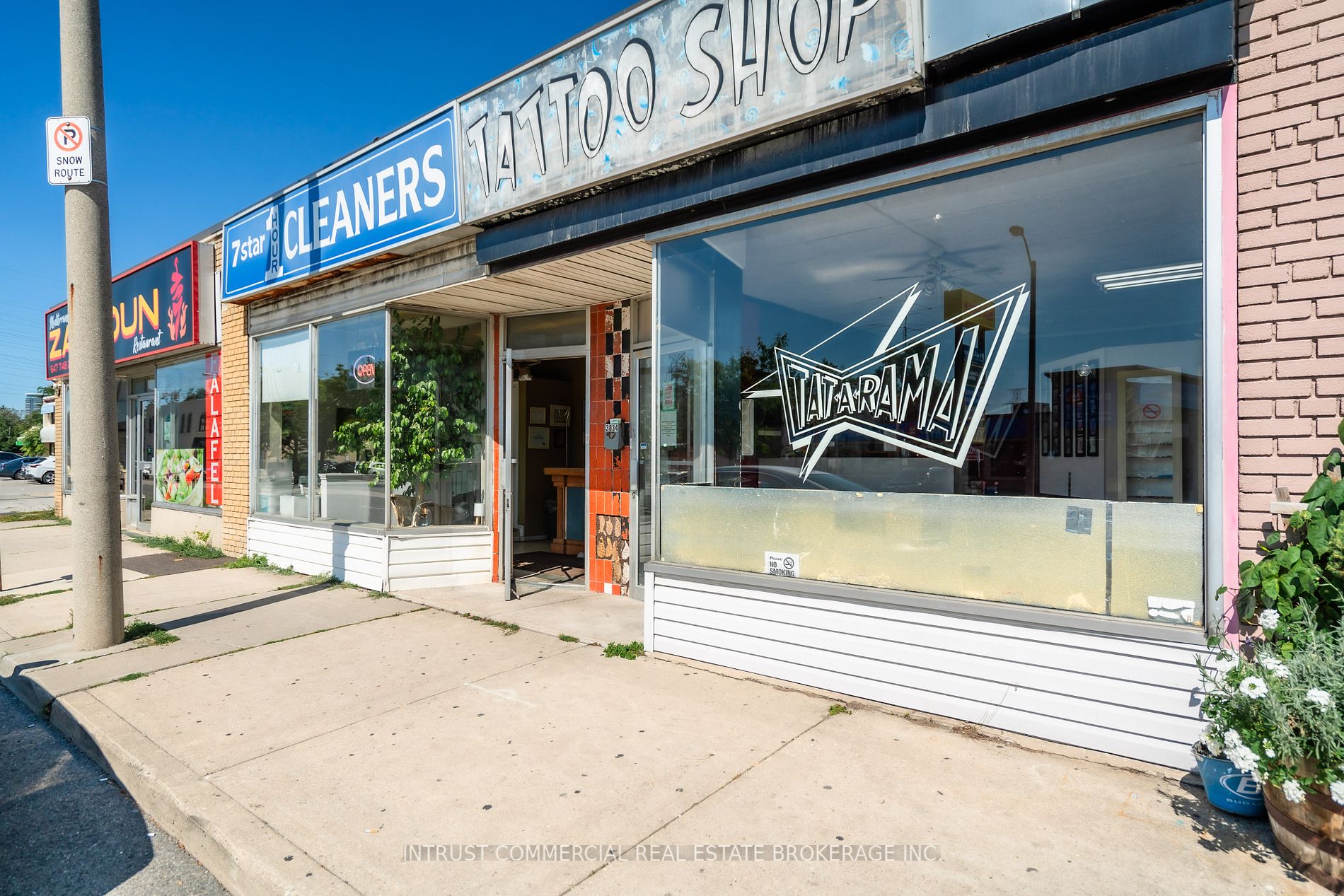 3834 Bloor St W